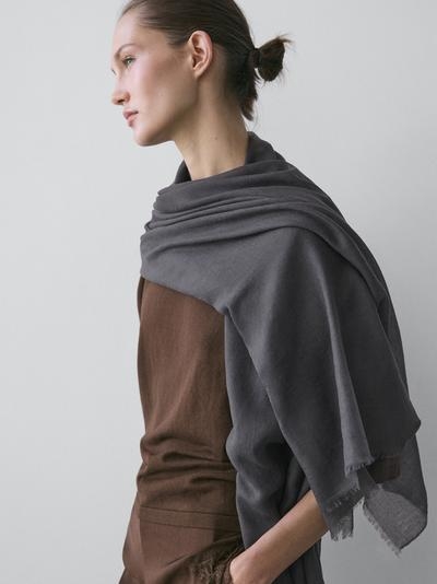 Massimo Dutti Легкий шарф из 100% шерсти