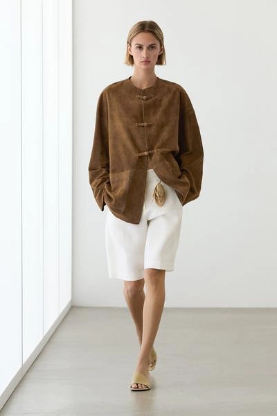 Замшевая куртка с воротником-стойкой- Заказать в России