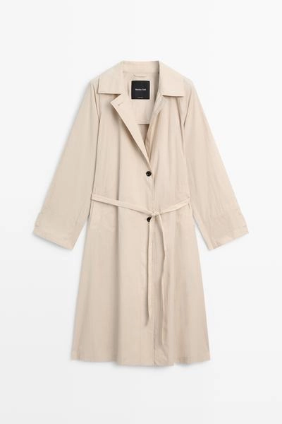 Плащ длинный обтекаемый