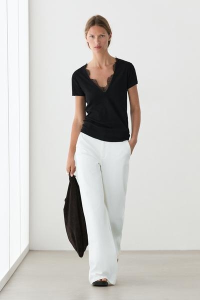 Massimo Dutti Футболка с V-образным вырезом и кружевными деталями