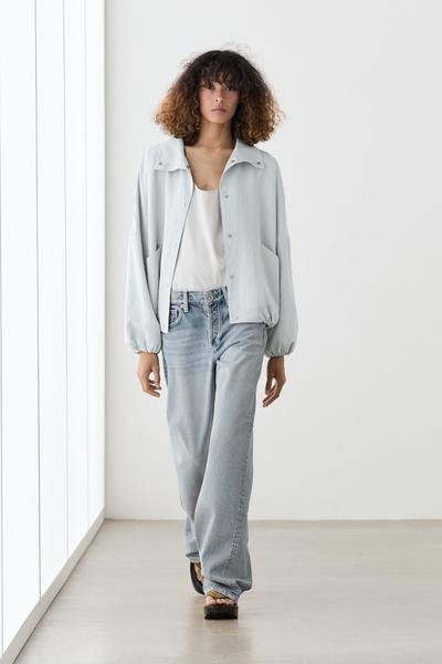 Massimo Dutti Бомбер с высоким воротником и деталями карманов купить с доставкой.