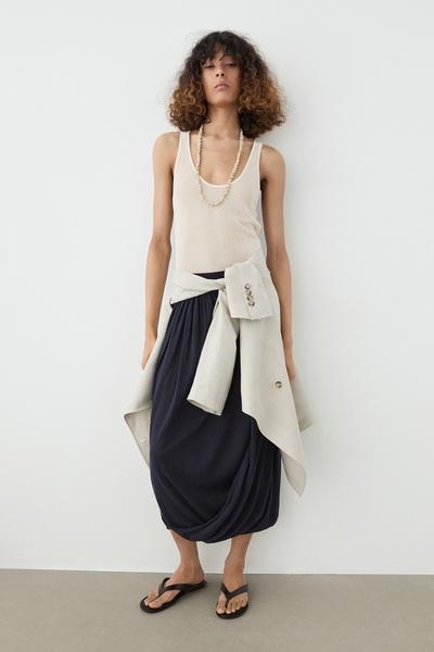 Massimo Dutti Керамическое колье в форме ракушки купить с доставкой.
