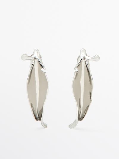 Massimo Dutti Серьги с неровным листом купить с доставкой.