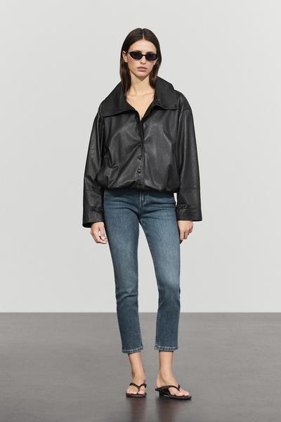 Massimo Dutti Бомбер из кожи наппа с деталями на пуговицах купить с доставкой.