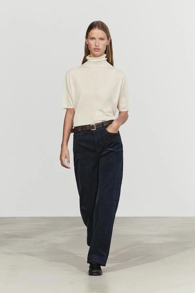 Massimo Dutti Узкие прямые брюки из рубчатого вельвета средней посадки