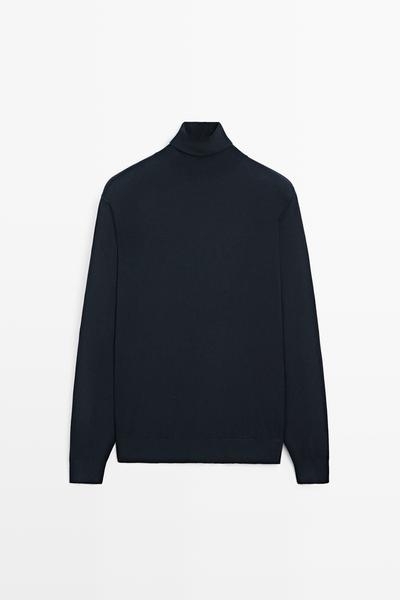 Massimo Dutti Вязаный свитер с высоким воротником из хлопкового микса купить с доставкой.