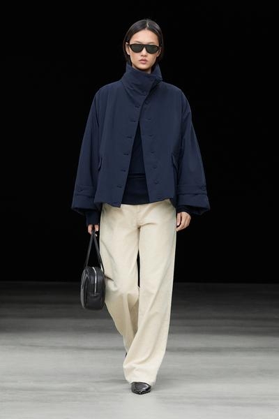 Massimo Dutti Короткое лёгкое стёганое замшевое пальто