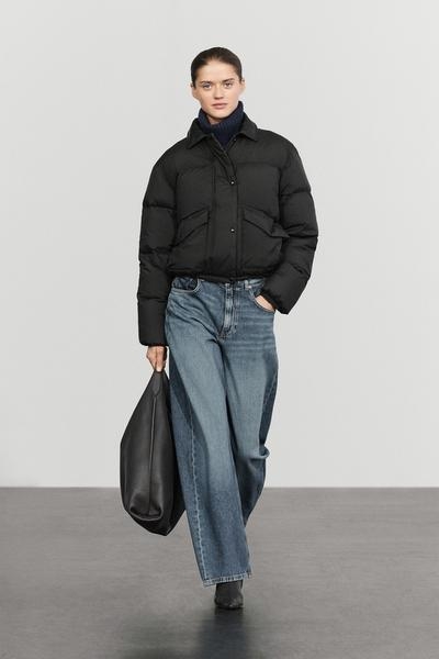 Massimo Dutti Пуховая бомбер-куртка с воротником из кожи наппа купить с доставкой.