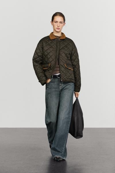 Massimo Dutti Укороченная стеганая куртка с кожаными вставками купить с доставкой.