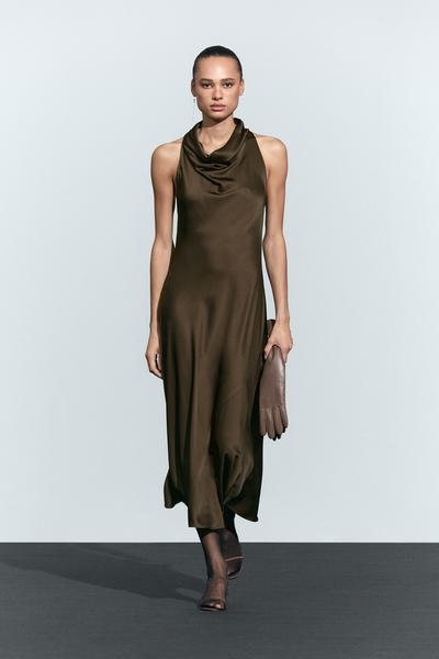 Massimo Dutti Сатиновое миди-платье с драпировкой купить с доставкой.