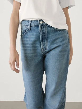 Джинсы прямого кроя с эффектом стирки- Заказать в России