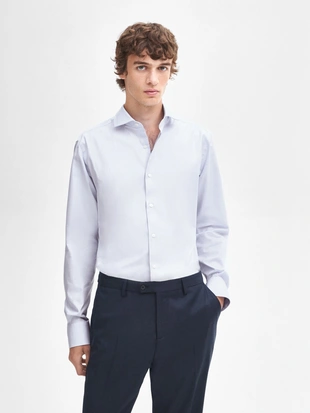 Приталенная рубашка из хлопчатобумажной саржи- Заказать в России