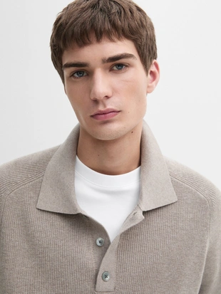 Вязаный джемпер-поло с воротником в рубчик- Заказать в России