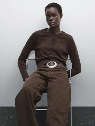 Короткий вязаный кардиган с пуговицами на подкладке- Заказать в России