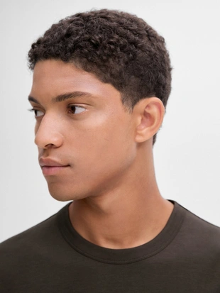 Футболка с коротким рукавом из хлопчатобумажной смеси- Заказать в России