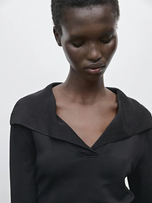 BLACK|6827/529 - Massimo Dutti Воротник джемпера выполнен из смеси шерсти