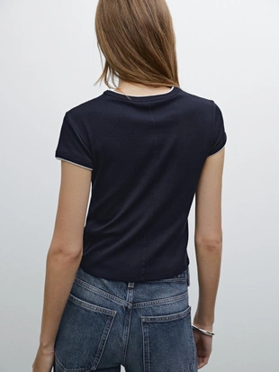 Контрастная футболка в рубчик из 100% хлопка- Заказать в России