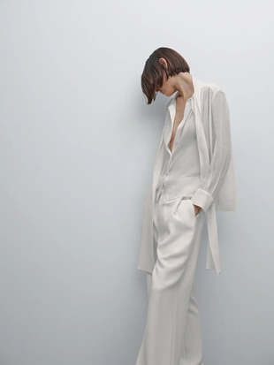 Струящаяся полупрозрачная рубашка с галстуком - студио- Заказать в России