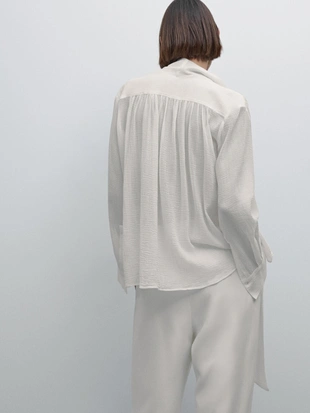 Струящаяся полупрозрачная рубашка с галстуком - студио- Заказать в России