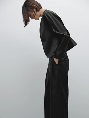 Короткий атласный блейзер - студия- Заказать в России