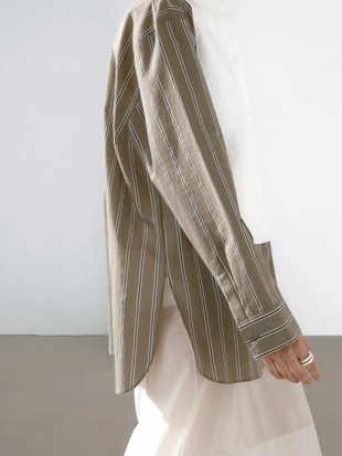 Рубашка из хлопчатобумажной смеси в полоску спереди на груди- Заказать в России