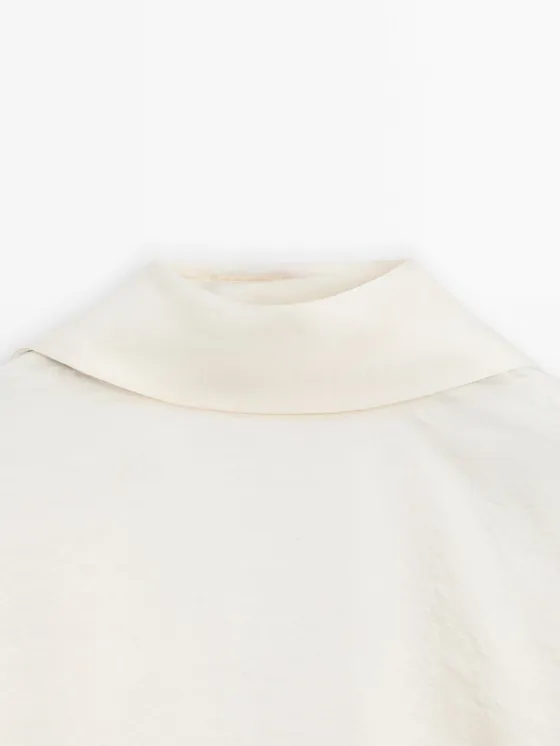 Струящаяся рубашка с вырезом сзади - Студия