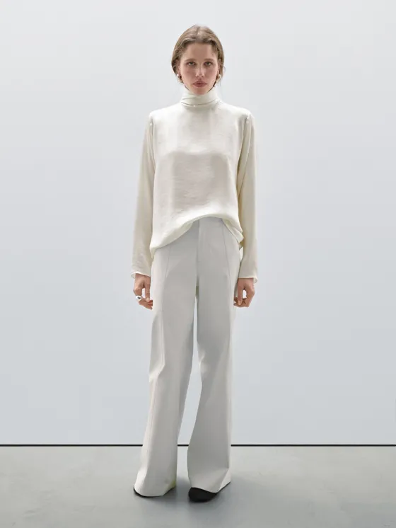 Струящаяся рубашка с вырезом сзади - Студия