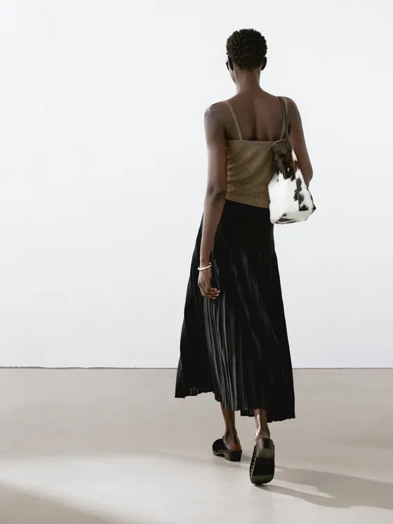 Прозрачная плиссированная юбка миди