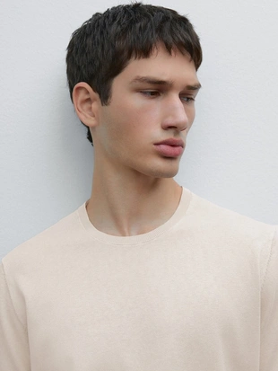 Трикотажная футболка из хлопчатобумажной смеси- Заказать в России