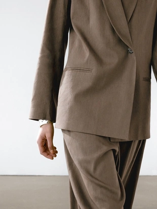 Смокинг из льняной смеси- Заказать в России