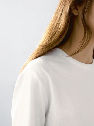 Легкая футболка из 100% хлопка- Заказать в России