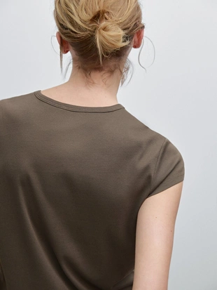 Тонкая футболка из мерсеризованного хлопка- Заказать в России