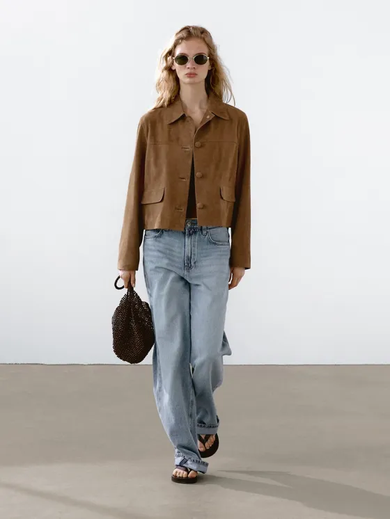 Замшевая кожаная куртка с пуговицами на подкладке