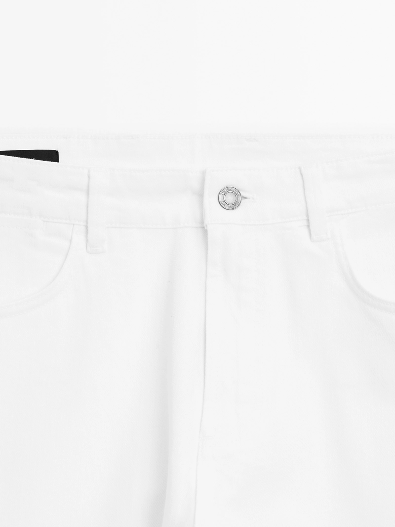 Джинсы slim fit