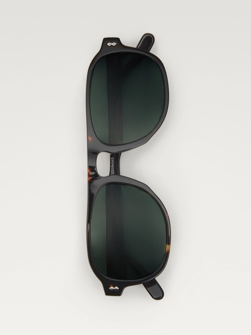 Солнцезащитные очки aviator