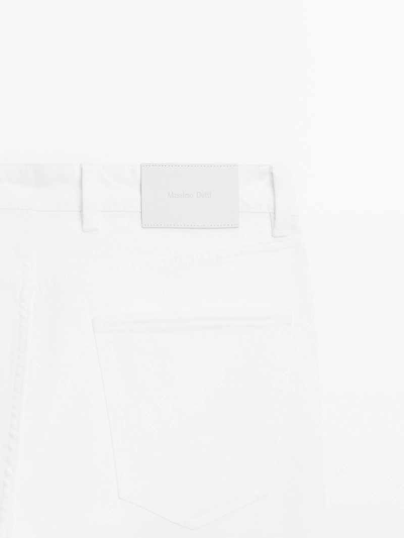 Джинсы slim fit