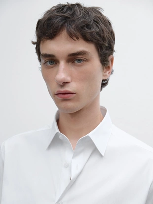 Рубашка приталенного кроя с эластичной тканью- Заказать в России