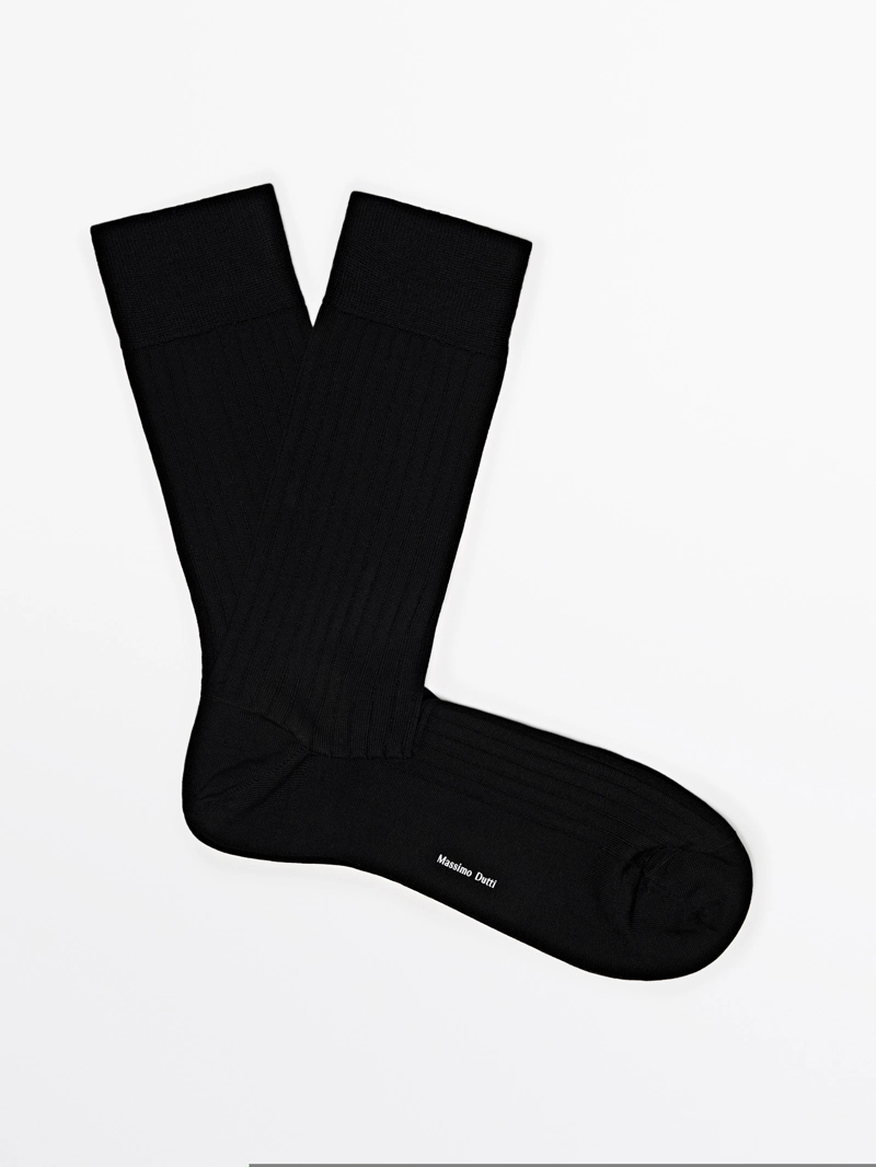 Женские носки с ребристым узором