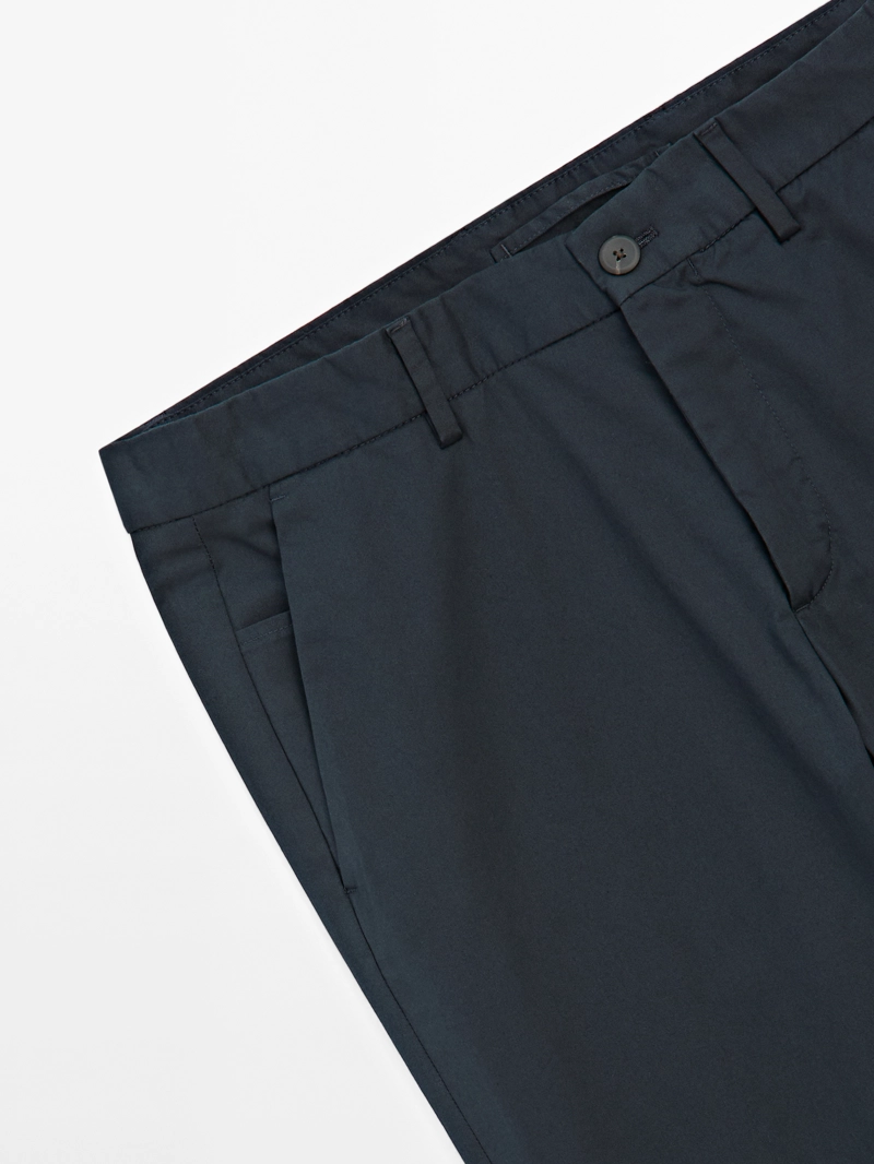 Хлопковые брюки в зауженном крое из смесовой ткани