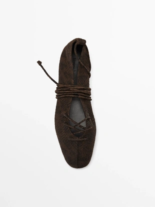 Купить Massimo Dutti Туфли-балетки с шнуровкой и принтом