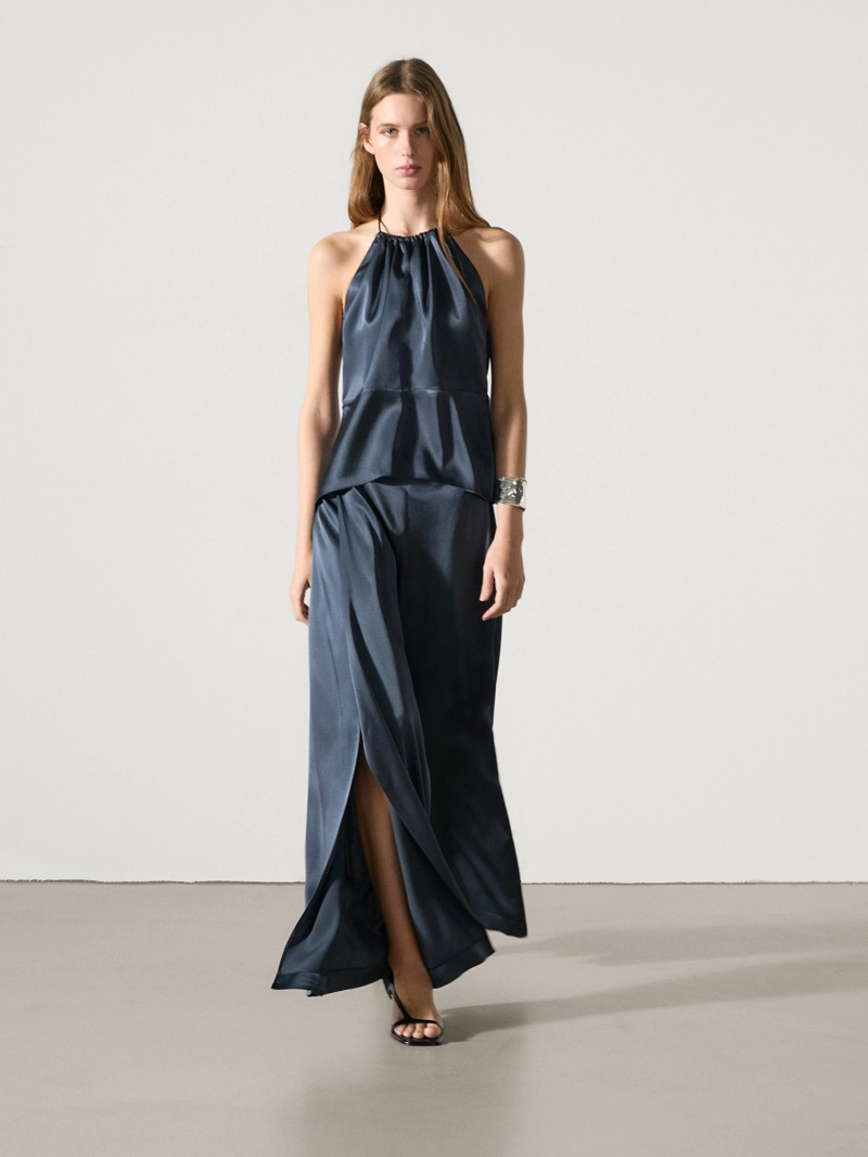 Топ на шее из жидкого атласа