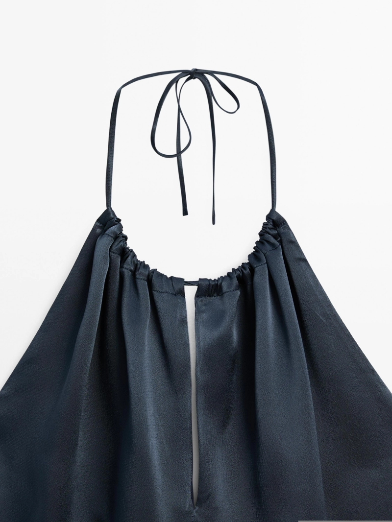 Топ на шее из жидкого атласа