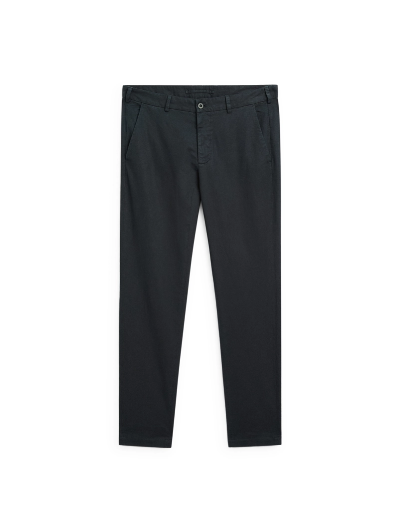 Брюки slim fit