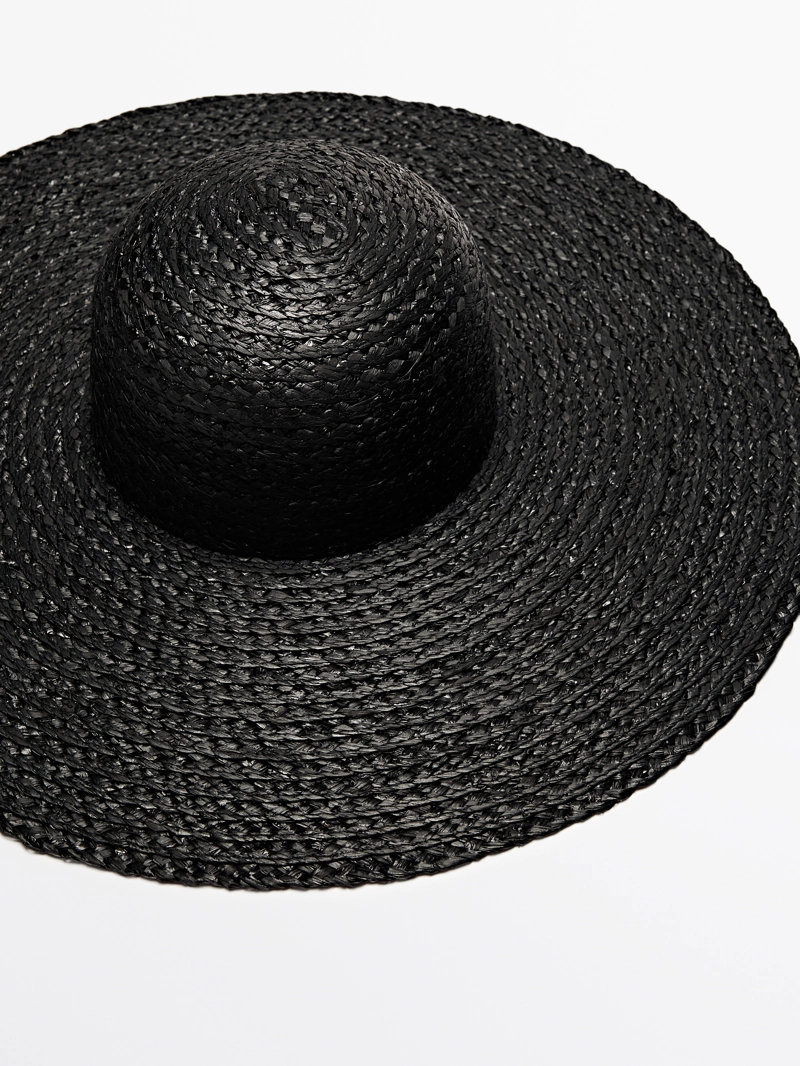 Соломенная шляпа raffia
