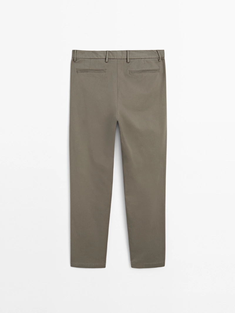 Брюки slim fit с текстурой