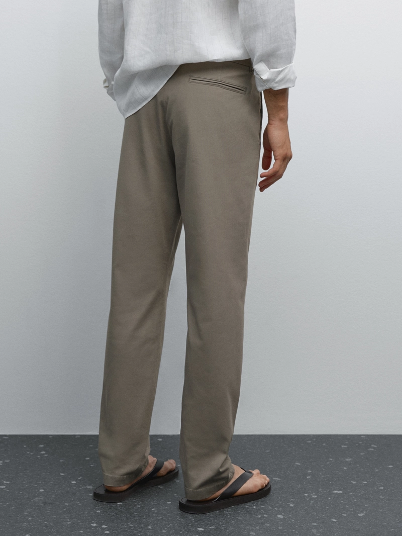 Брюки slim fit с текстурой