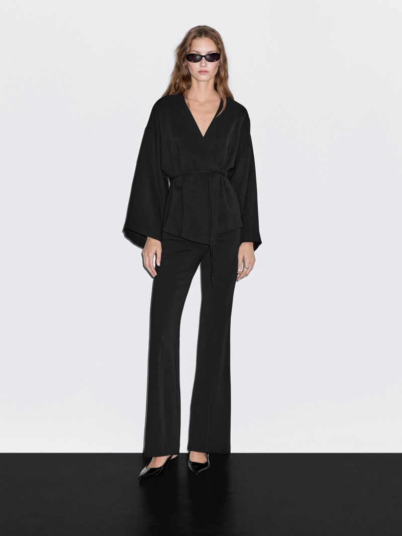 Flowing v-neck kimono