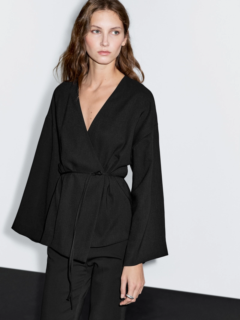 Flowing v-neck kimono