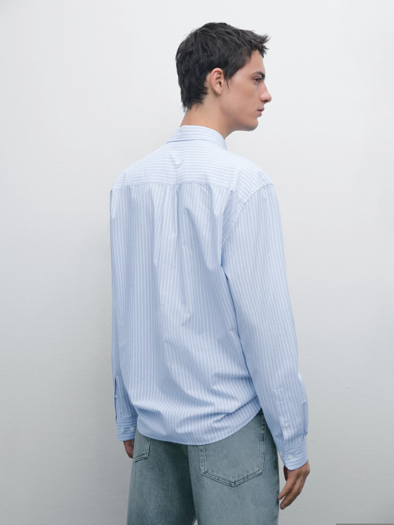 Рубашка regular fit с полосатым деталем