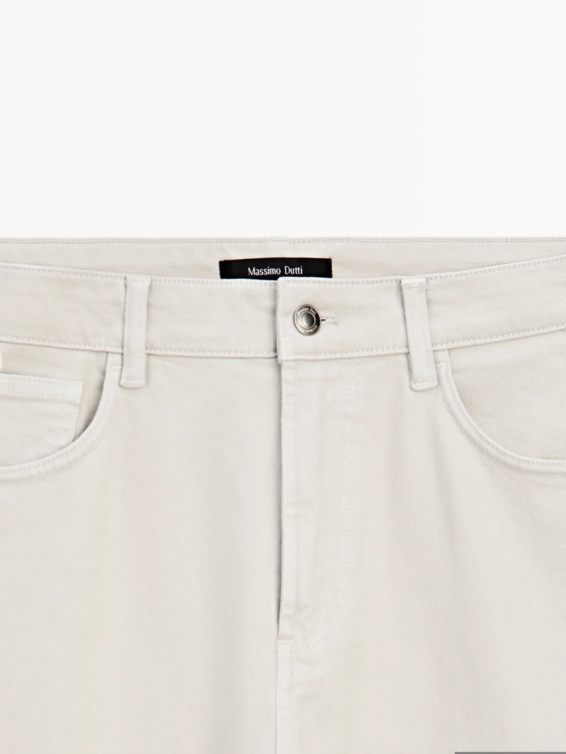 Джинсы slim fit
